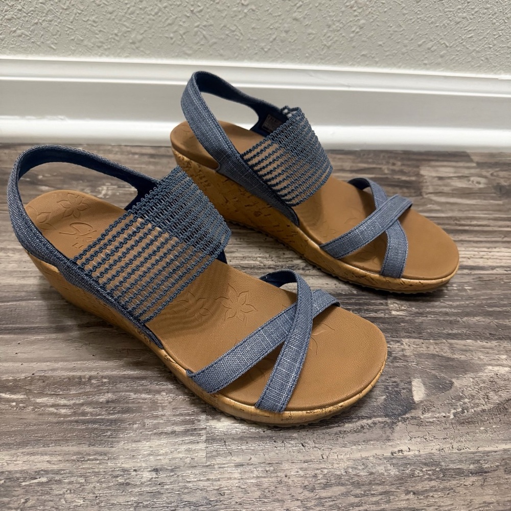Skechers Beverlee-High Tea Luxe Foam Blue Denim Cork Heel Wedge Sandals Size 8